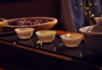 邀請(qǐng)客人來店里喝茶的句子？