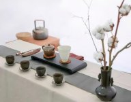 白茶清歡無(wú)別事 我在等風(fēng)也等你全詩(shī)是什么？